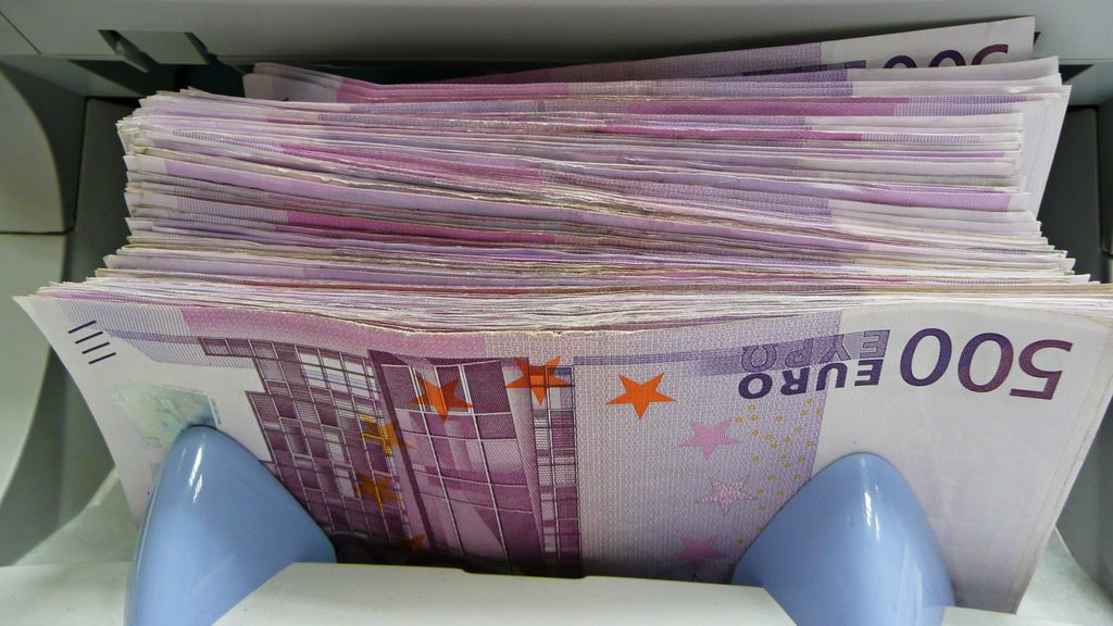 Ginebra investiga varios atascos en retretes por decenas de billetes de 500 euros Ginebra investiga varios atascos en retretes por decenas de billetes de 500 euros