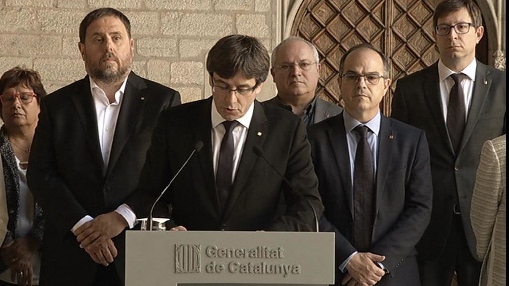 Puigdemont: "Estamos convocados el día 1 de octubre para defender la democracia frente a un régimen represivo