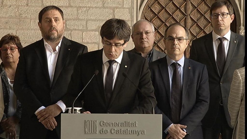 Puigdemont: "Estamos convocados el día 1 de octubre para defender la democracia frente a un régimen represivo