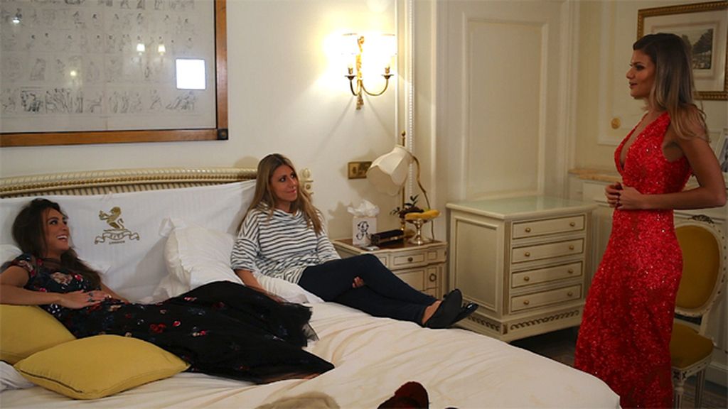 Capítulo 5 - Prueba de vestuario con Charisse Verhaert y Cristina Reyes