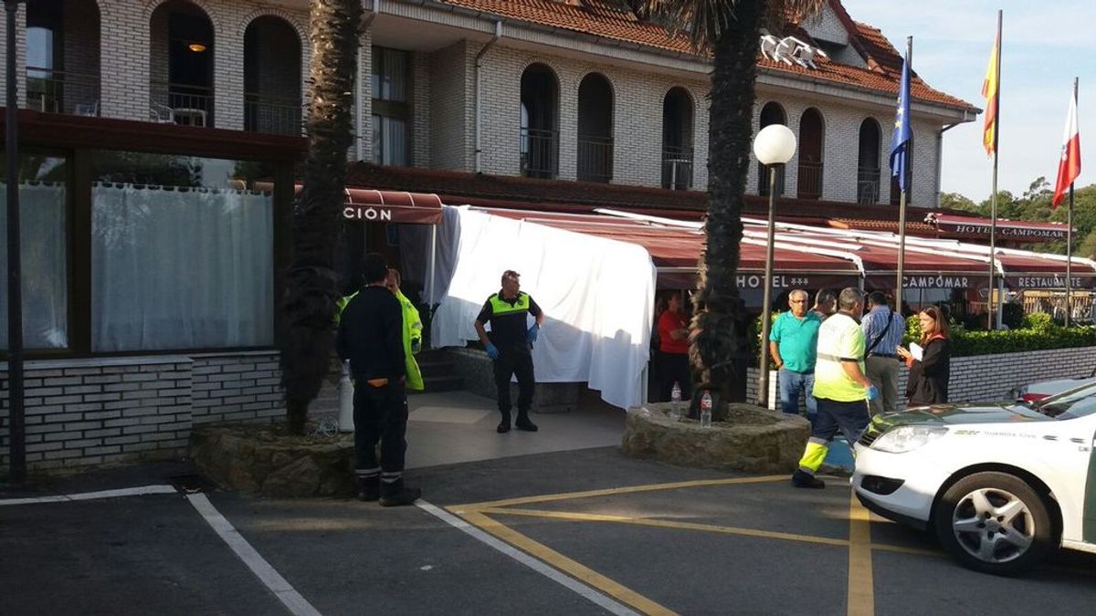 Diez personas intoxicadas, cuatro muy graves, por monóxido de carbono en un hotel de Isla (Cantabria)