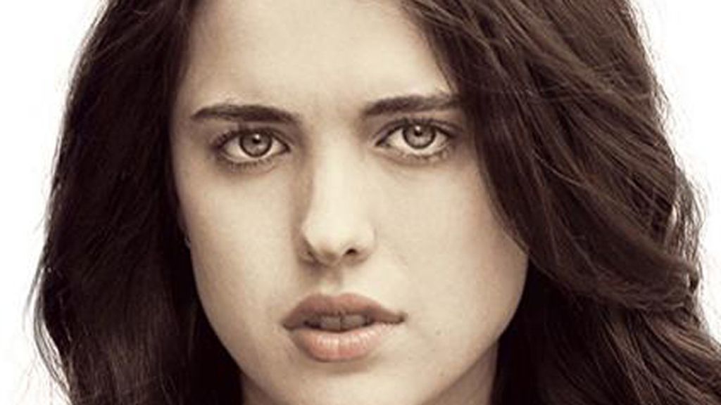 Margaret Qualley es Jill Garvey