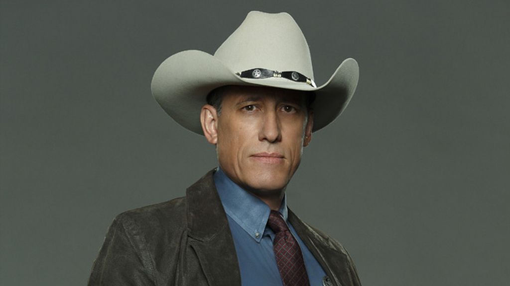 La única mujer de los Rangers de Texas persigue mujeres asesinas