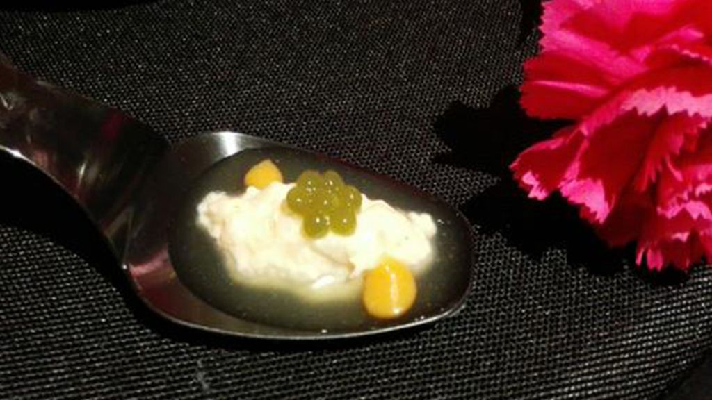 Medio millar de asistentes y un menú cargado de solidaridad