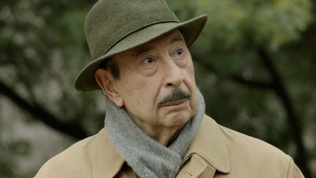 Enrique Aragonés, Patrick Criado y Fernando Gil interpretan al soberano en su niñez, su adolescencia y su madurez