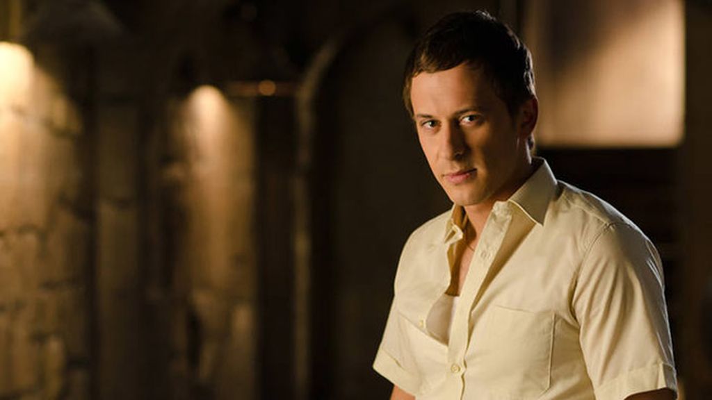 Elio González es Ángel, el sobrino del agente Ortega