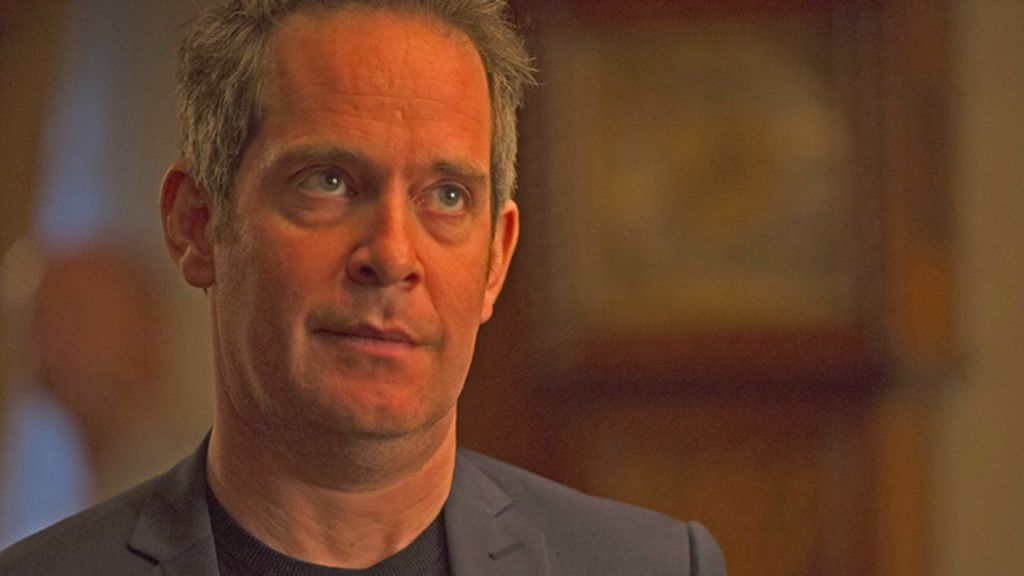 Tom Hollander es el mayor Corkoran