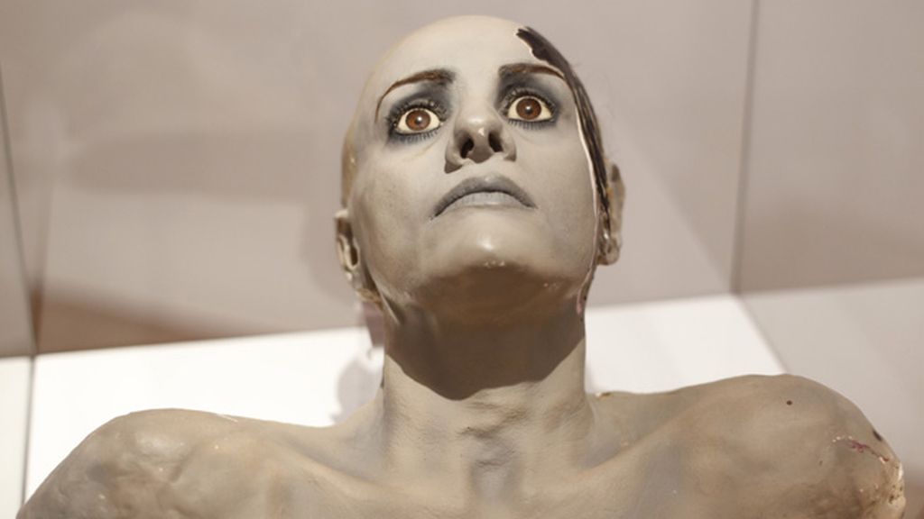 Toni Garrido y Silvia Abril, al frente de la retransmisión de la entrega de galardones desde Madrid, el 24 de febrero