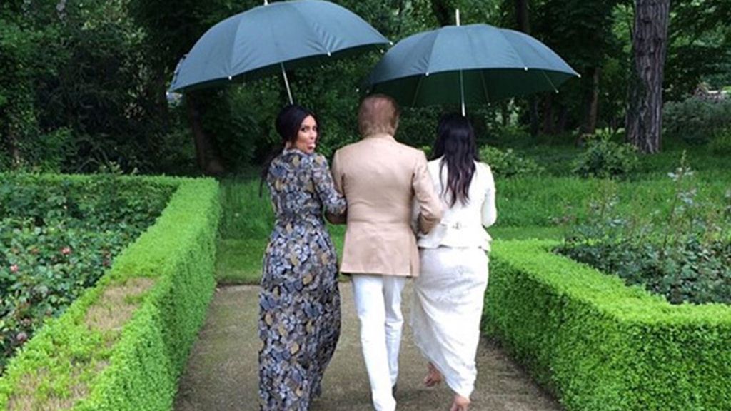 El álbum de boda de Kim Kardashian y Kanye West, un año después