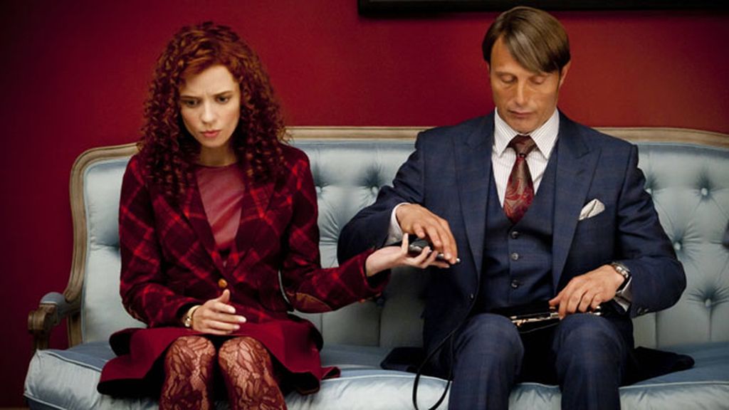 Mads Mikkelsen y Hugh Dancy juegan al gato y al ratón en esta producción de Bryan Fuller