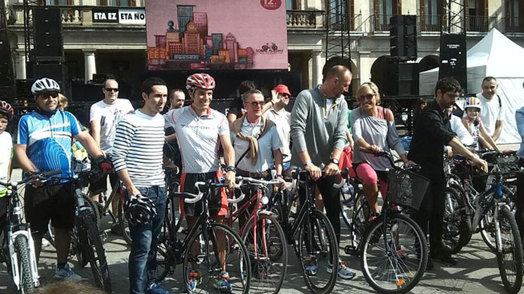 Marcha cicloturista 'Sobre Ruedas' por Vitoria