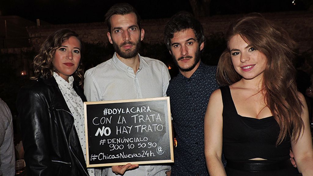 Todos dan la cara en el estreno de 'Chicas Nuevas 24 Horas'