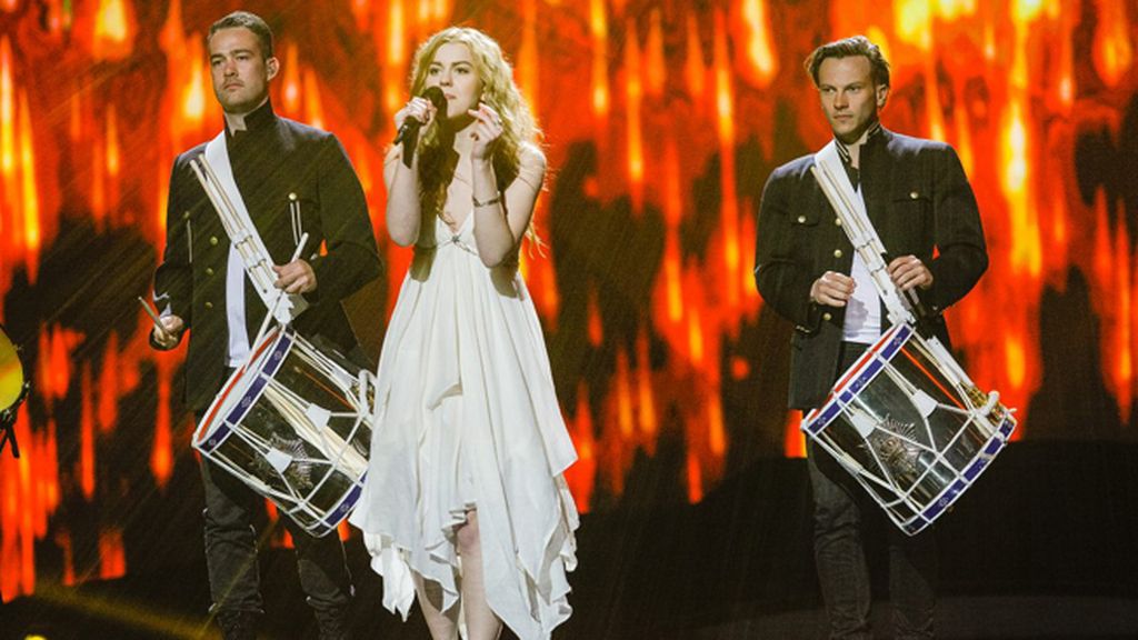 Dinamarca. Emmelie de Forest. 'Only Teardrops'