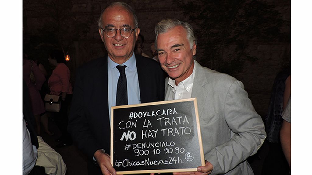 Todos dan la cara en el estreno de 'Chicas Nuevas 24 Horas'