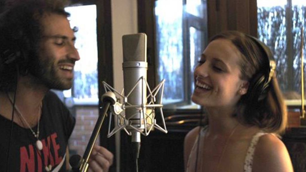 Actores que cantan a dúo por el Sáhara