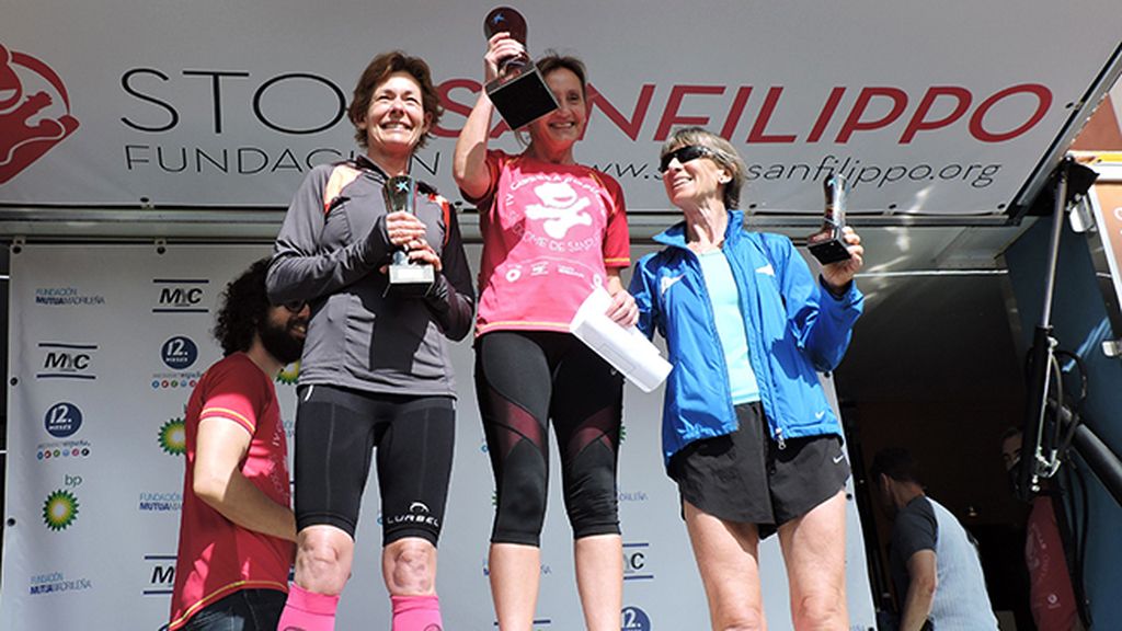 2.500 corredores se visten de rosa para apoyar la investigación