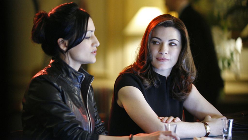 'The Good Wife' (Fox), mejor actriz de drama (Julianna Margulies) y mejor actriz secundaria (Archie Panjabi)