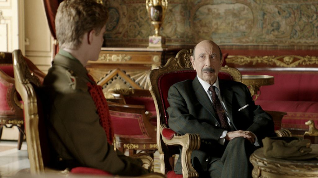 Enrique Aragonés, Patrick Criado y Fernando Gil interpretan al soberano en su niñez, su adolescencia y su madurez