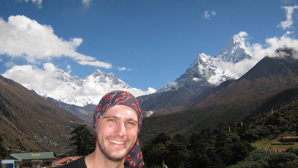 Santi Barba (Equipo rojo). 31 años. Barcelona. Abogado