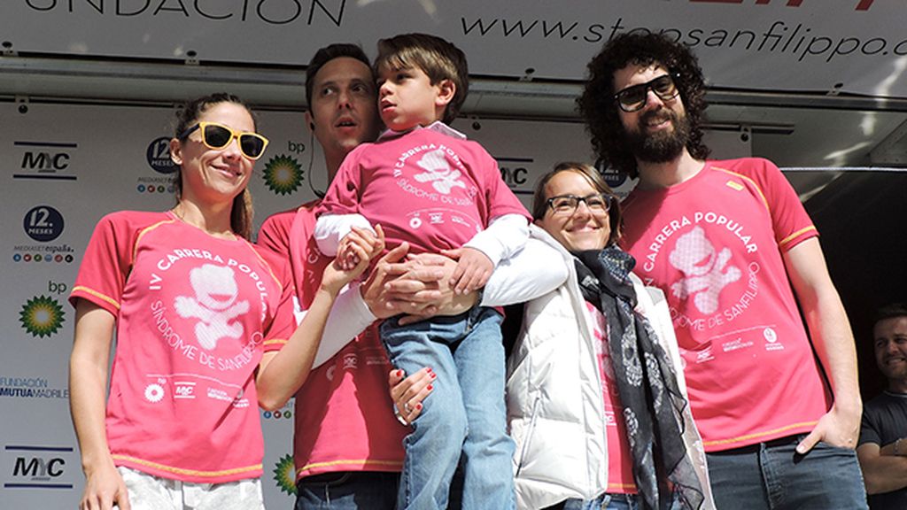 2.500 corredores se visten de rosa para apoyar la investigación