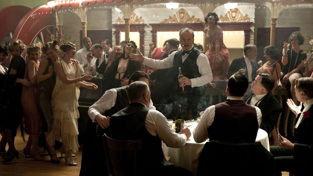 Tramas políticas, alcohol y mucha violencia en la segunda temporada