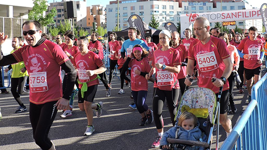 2.500 corredores se visten de rosa para apoyar la investigación