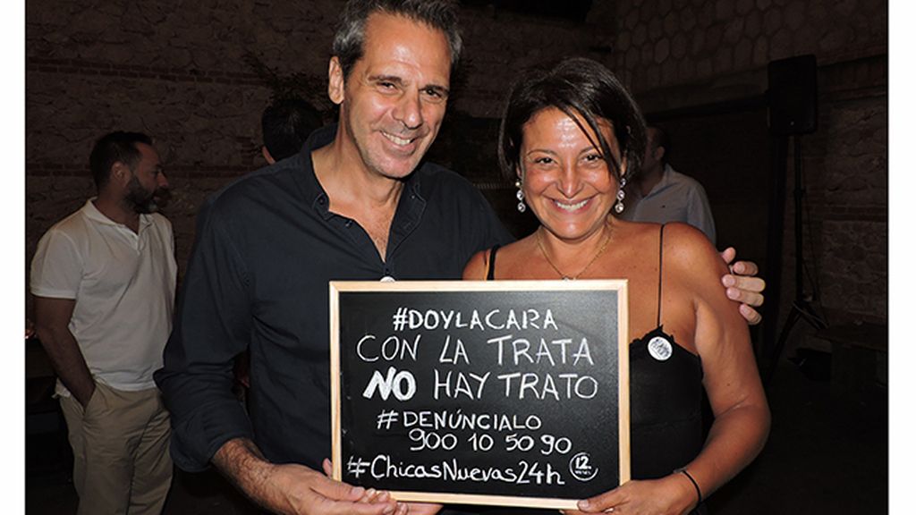 Todos dan la cara en el estreno de 'Chicas Nuevas 24 Horas'