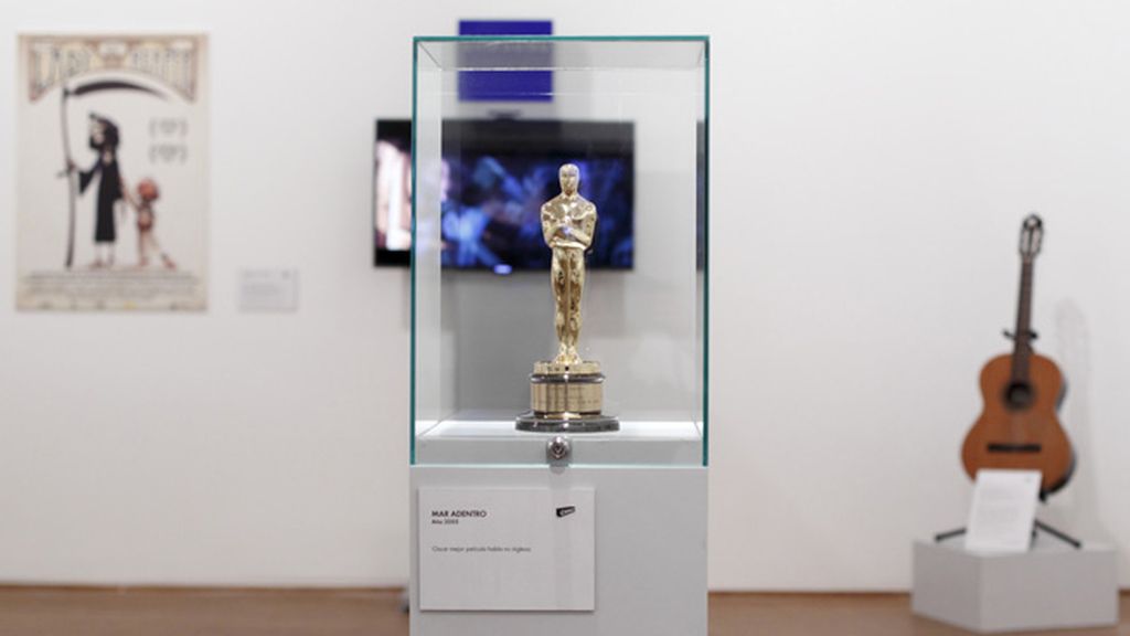 Estatuilla de Alejandro Amenábar por 'Mar adentro'