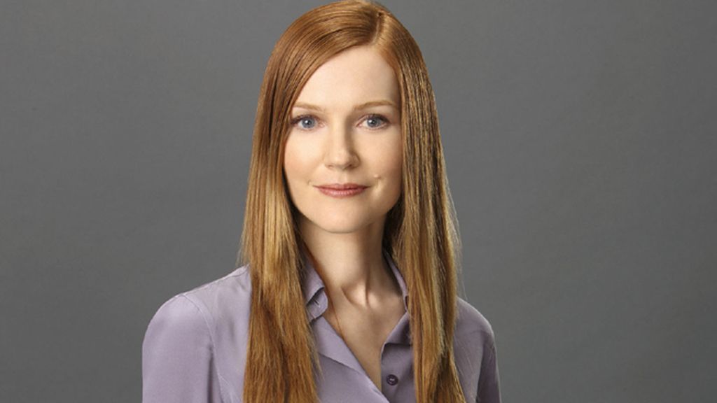 Darby Stanchfield es Abby Whelan