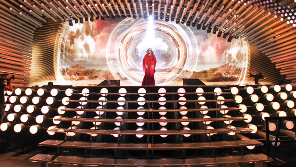 Edurne prueba en el Stadhalle Wiener de Viena su participación en el festival