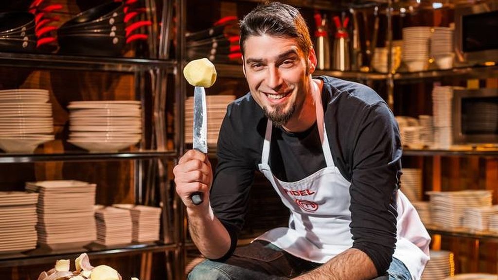 Fidel, camarero (35 años, Alicante)