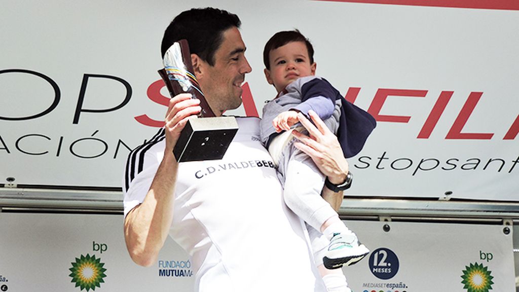 2.500 corredores se visten de rosa para apoyar la investigación