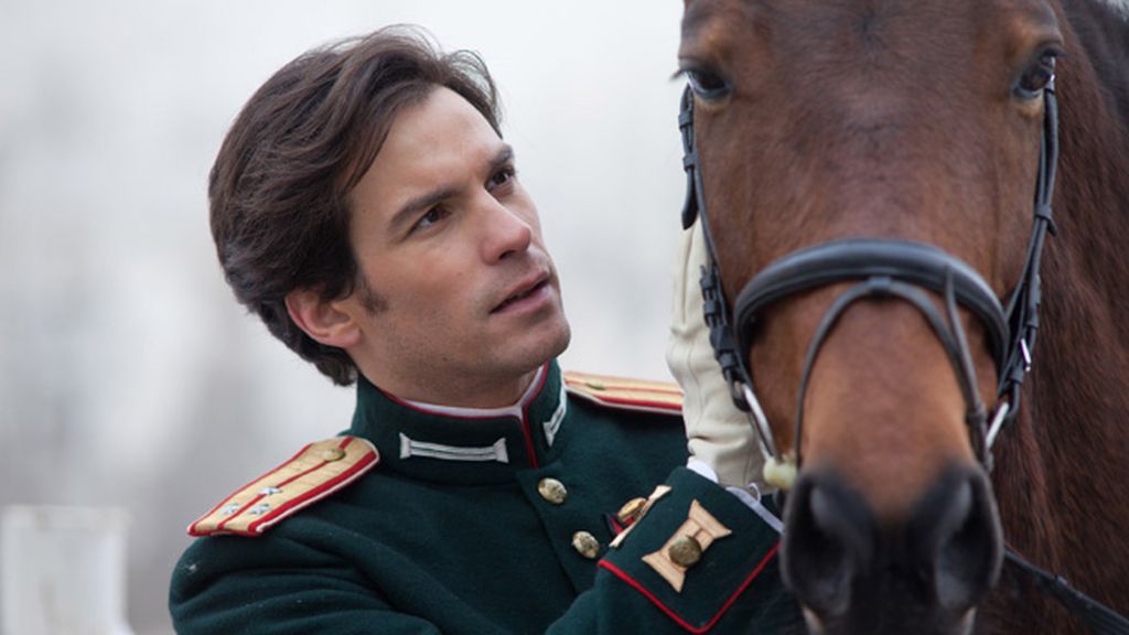 La miniserie llega a España tras el éxito de su estreno en Italia, con más de cinco millones de espectadores