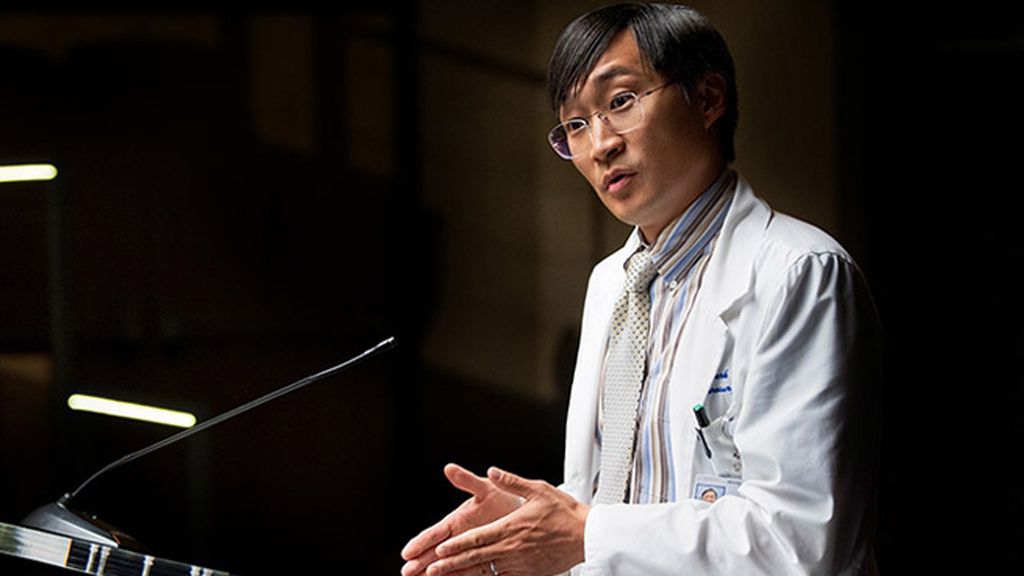 Keong Sim es Sung Park