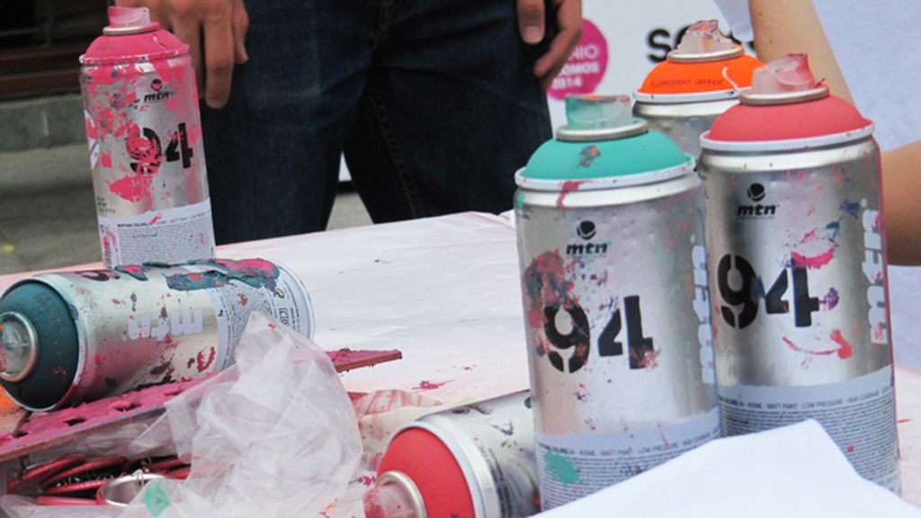 Murales, camisetas, solidaridad y talento.