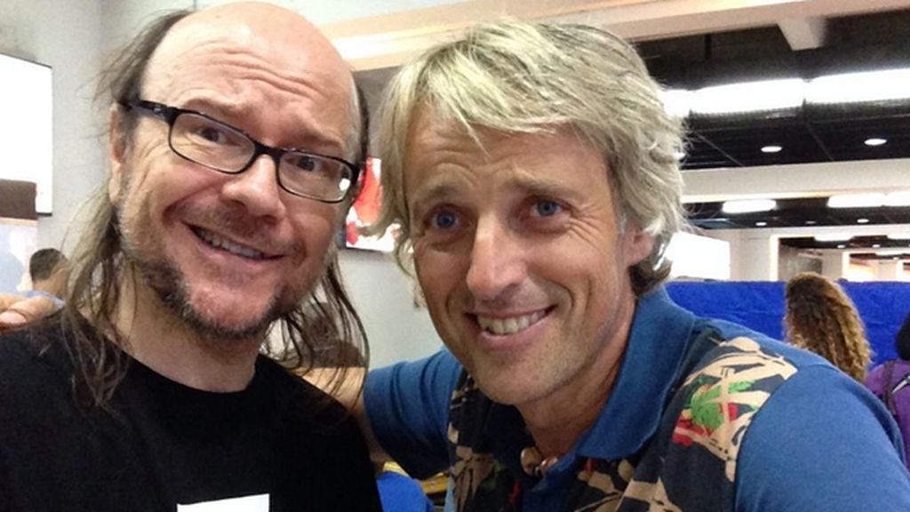 "Acabamos de llegar a Jakarta... aún no hemos llegado al destino y ya estoy hecho migas..."