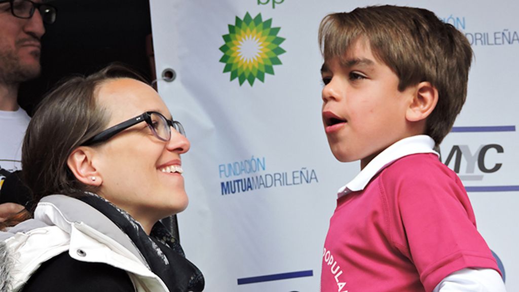 2.500 corredores se visten de rosa para apoyar la investigación