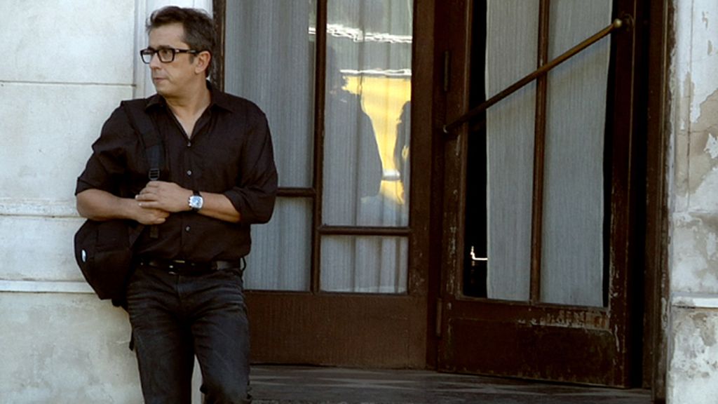 El 'showman' catalán busca el origen del humor ayudado por sus colegas