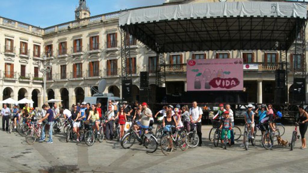 Marcha cicloturista 'Sobre Ruedas' por Vitoria