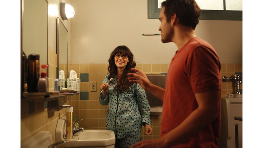 Zooey Deschanel ficha por FDF