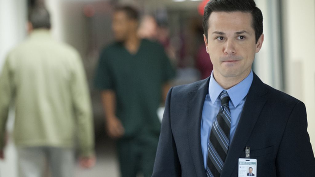 Eoin Macken y Jill Flint encabezan el reparto de la serie médica