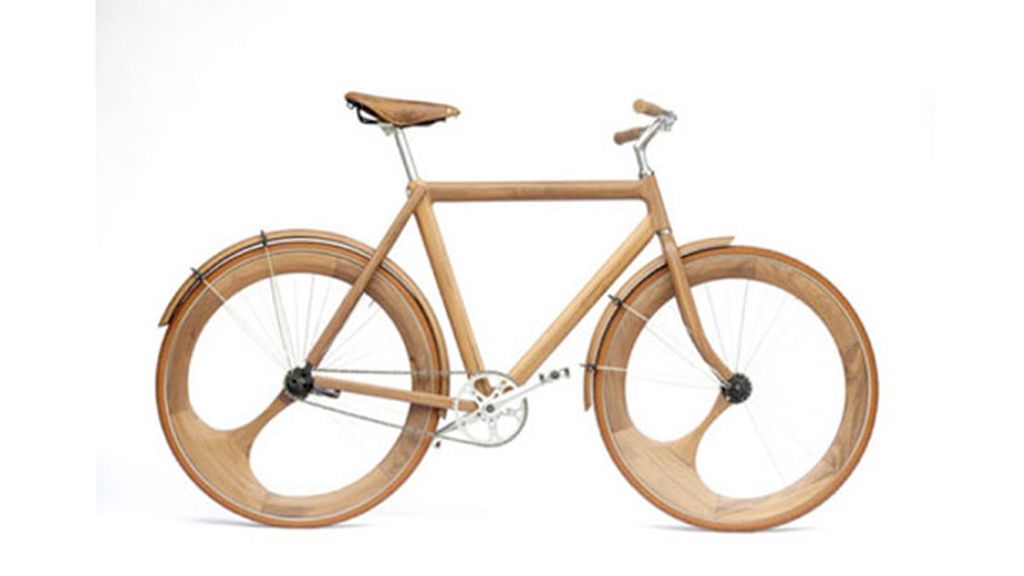 Una bicicleta de madera, también para adultos