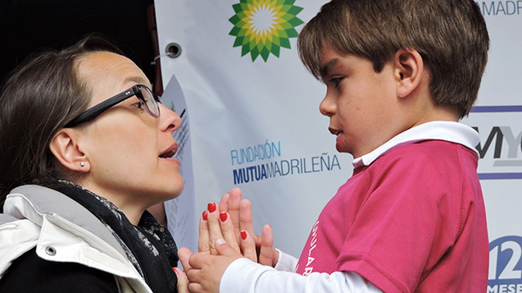 2.500 corredores se visten de rosa para apoyar la investigación