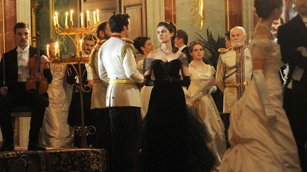 La miniserie llega a España tras el éxito de su estreno en Italia, con más de cinco millones de espectadores