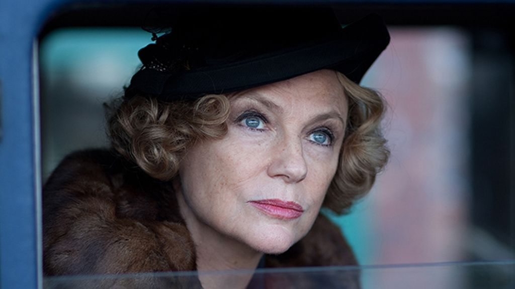 Jacqueline Bisset, mejor actriz de reparto en 'Dancing on the edge'