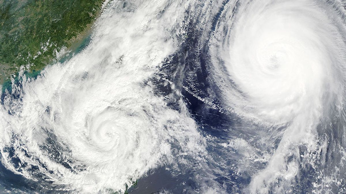 Efecto Fujiwhara: ¿qué ocurre cuando dos huracanes se unen?