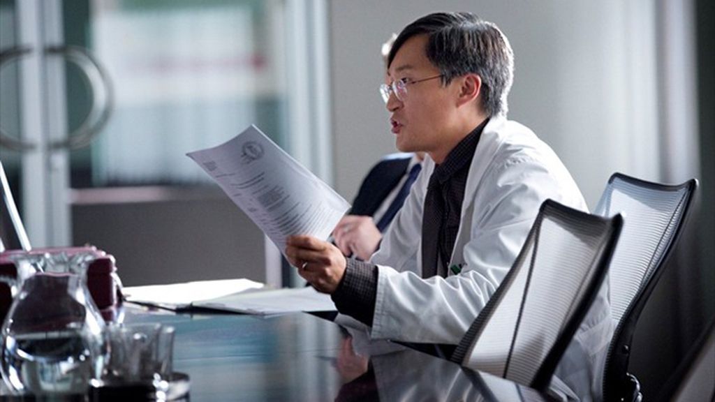 David E. Kelley firma el nuevo drama médico, protagonizado por Alfred Molina y Ving Rhames