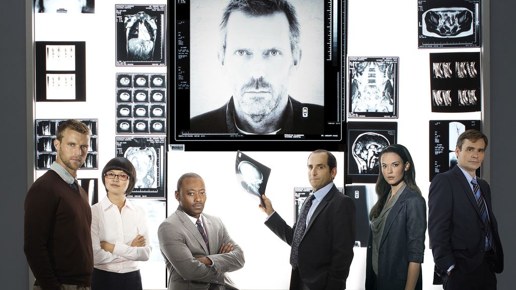 Hugh Laurie se quita la bata el 21 de mayo