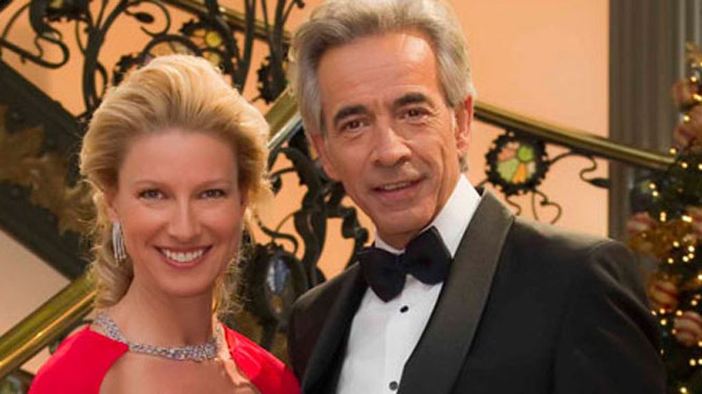 Anne Igartiburu e Imanol Arias, en las Campanadas de La 1 (23.40)