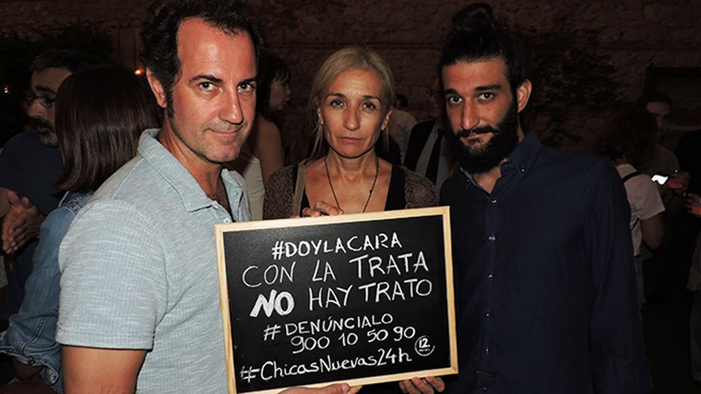 Todos dan la cara en el estreno de 'Chicas Nuevas 24 Horas'